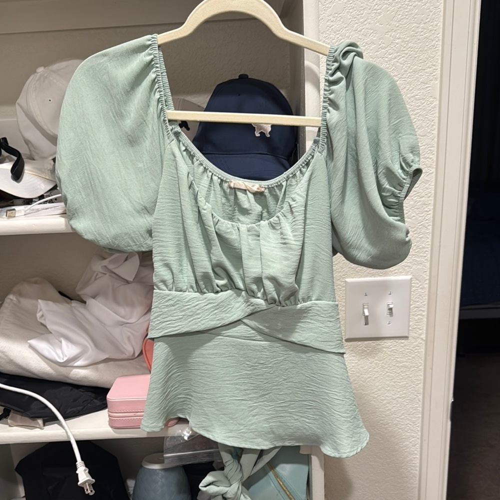 Elegant Puff Sleeve Green Top